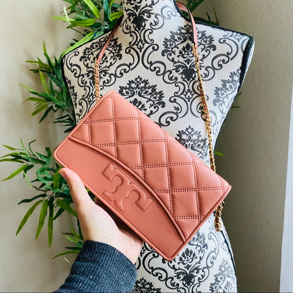 New! Tory Burch Flat Wallet on Chain